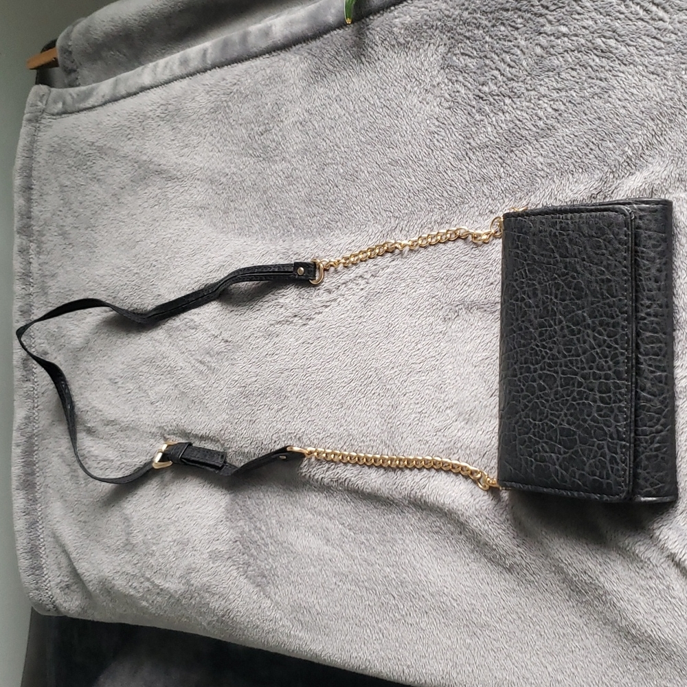 Small night time shoulder bag